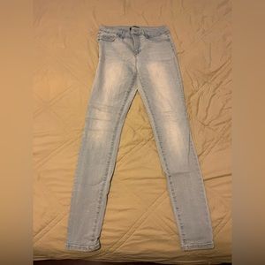 High rise size 6 skinny jeans